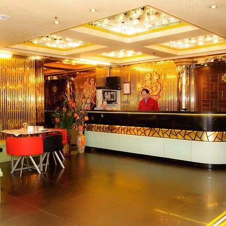 Holiday Hotel Macau Exterior photo